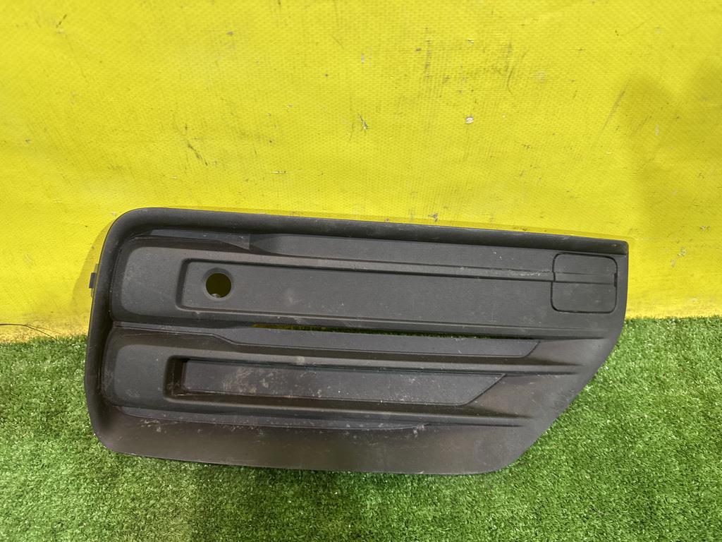 Volvo XC90 2019 для Решетка в бампер правая