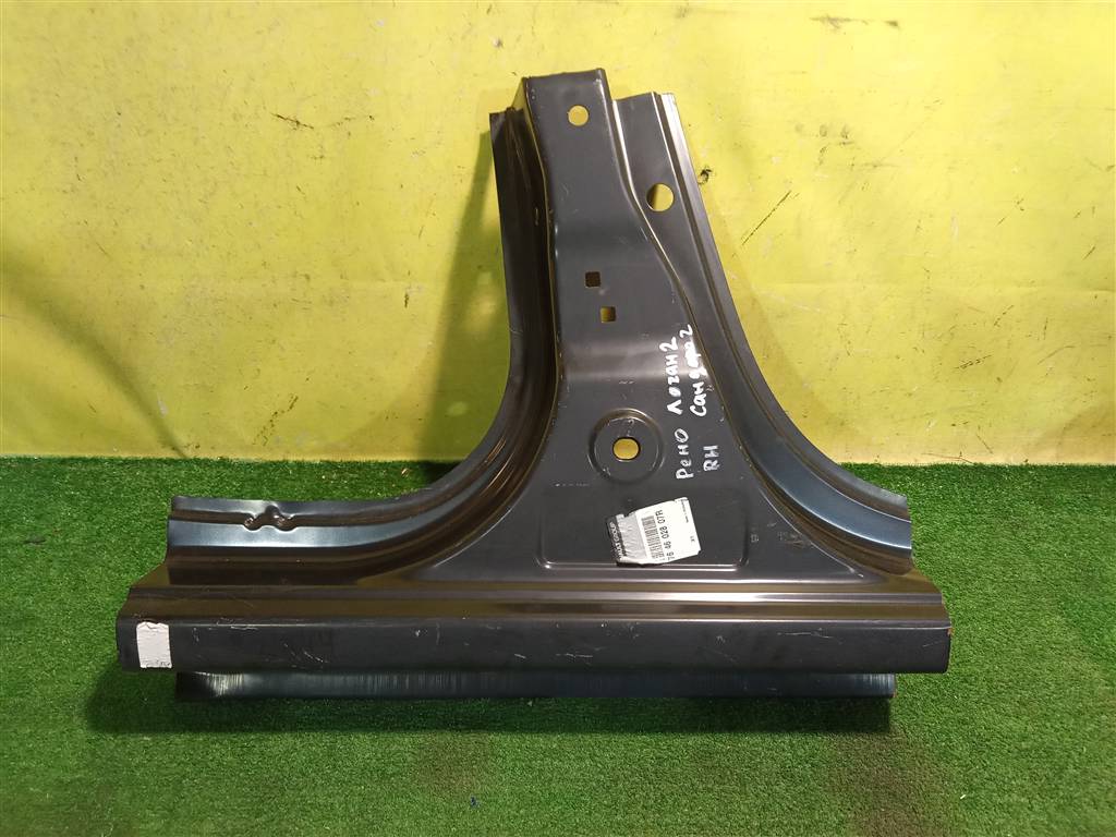 Renault Logan II 2014 для Порог правый