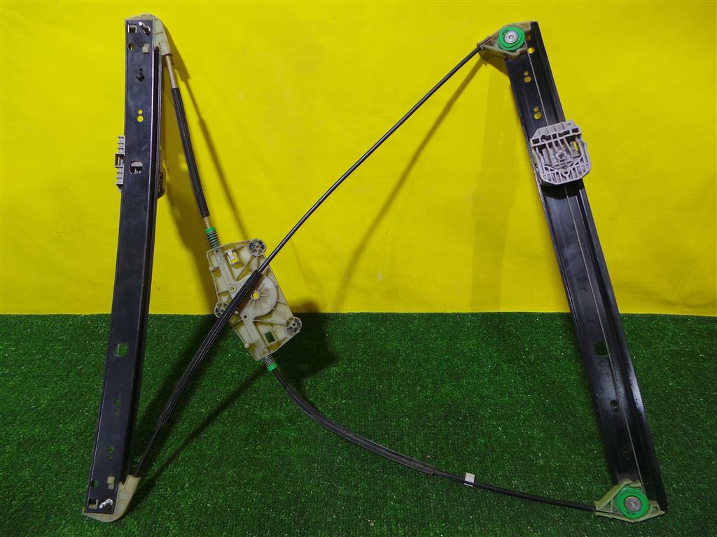 Audi Q7 (4L) 2005 для Стеклоподъемник электр. передний правый