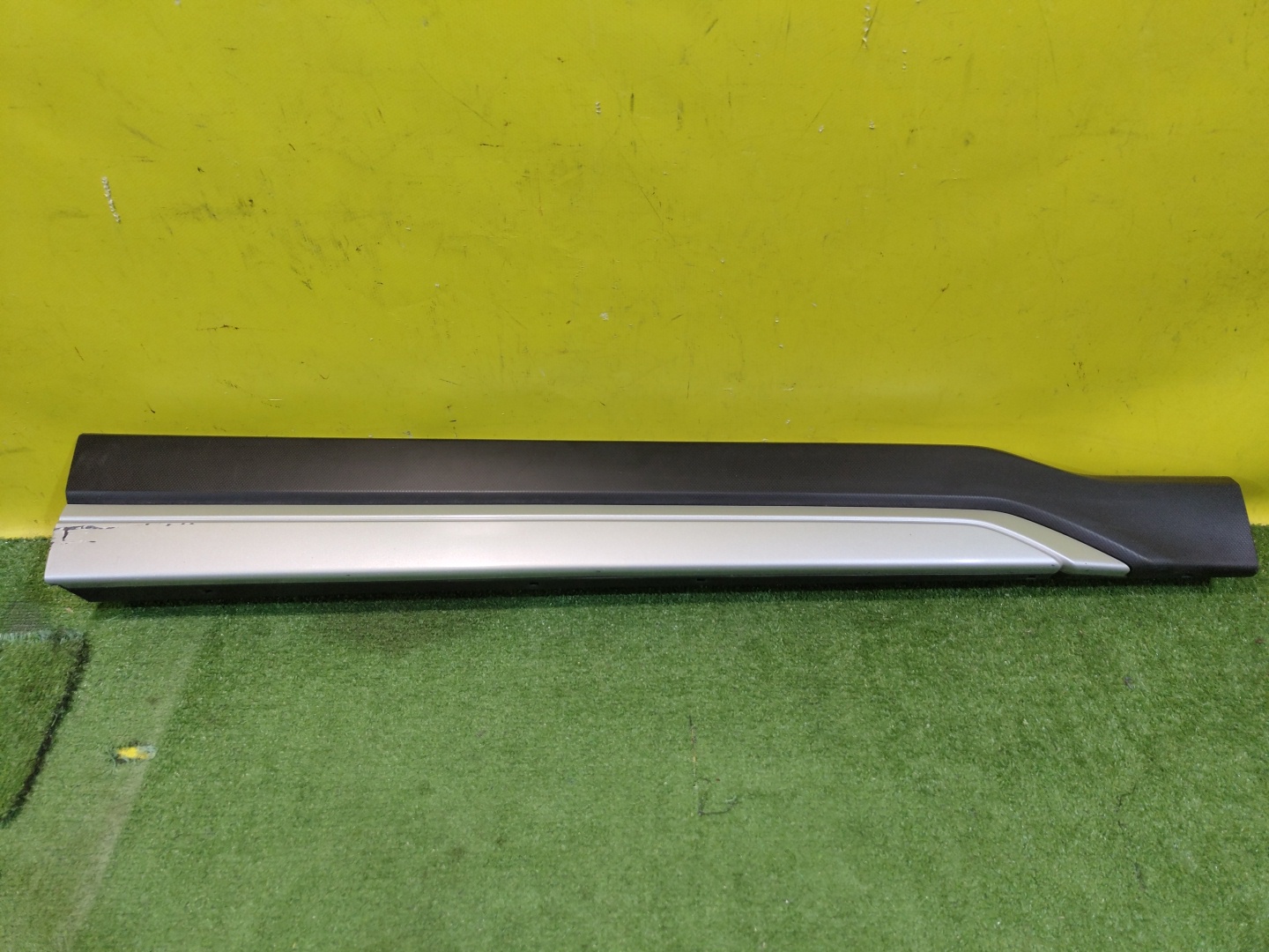 Subaru Forester (S14) 2018 для Накладка двери передней правой