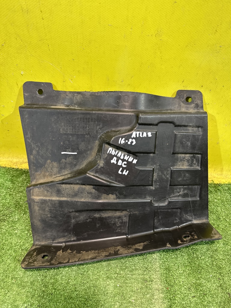 Geely  Atlas 2016  для Пыльник двигателя