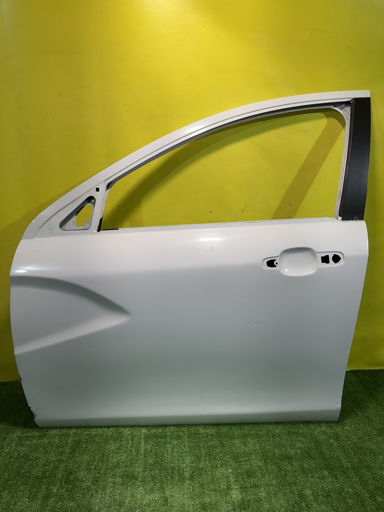 Lada Vesta 2015- для Дверь передняя левая