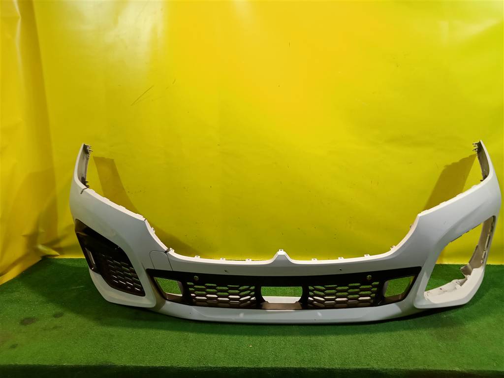 BMW 7 G11/G12 2019 для Бампер передний