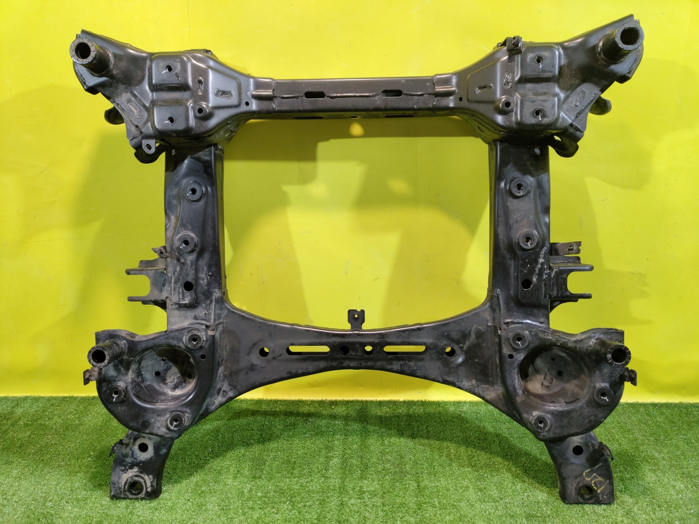 Genesis GV70 (JK1) 2020 для Балка подмоторная