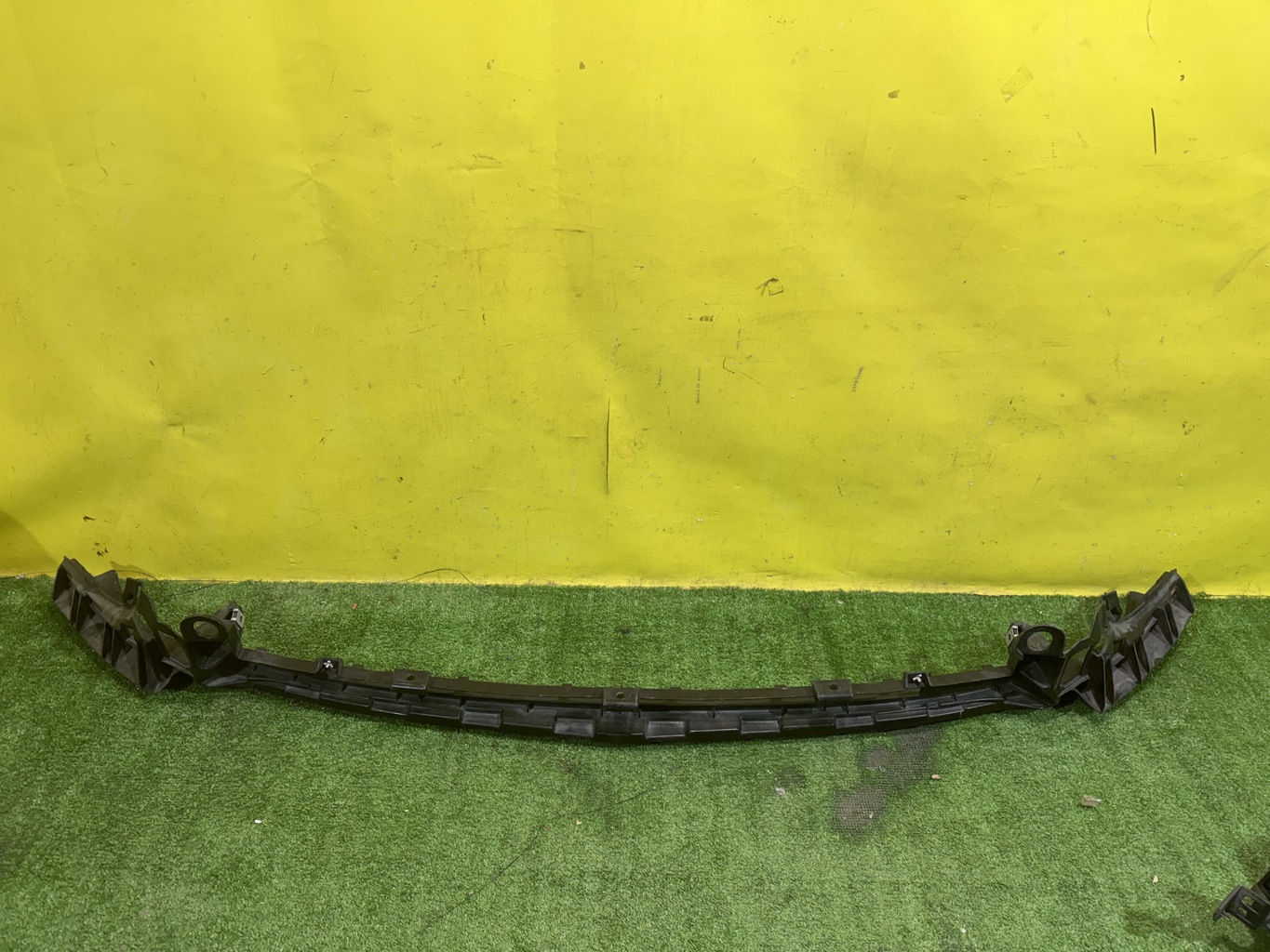 MERСEDES BENZ E-Class (W213) 2016 для Кронштейн переднего бампера