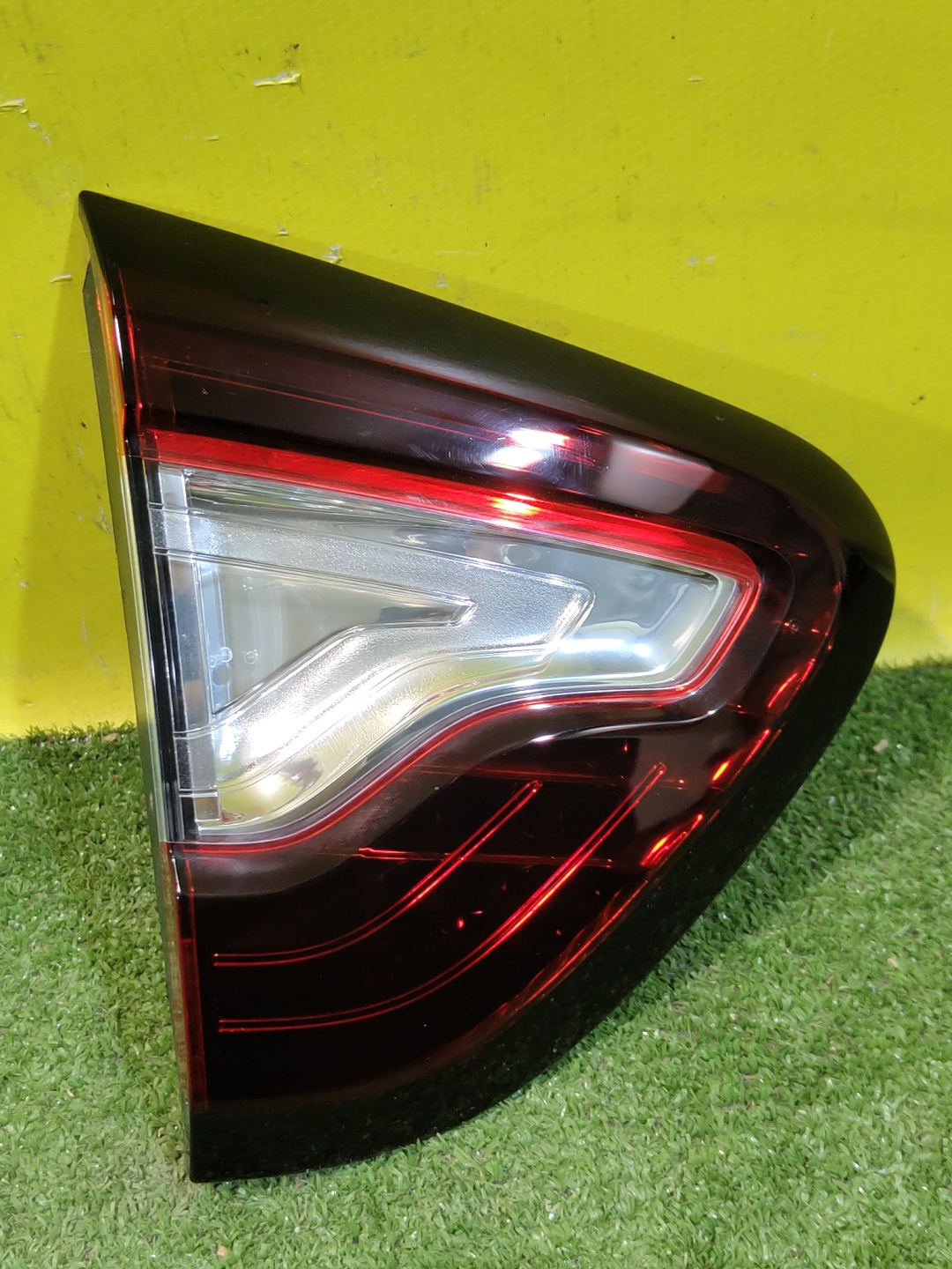 Renault Kaptur 2016  для Фонарь задний внутренний левый