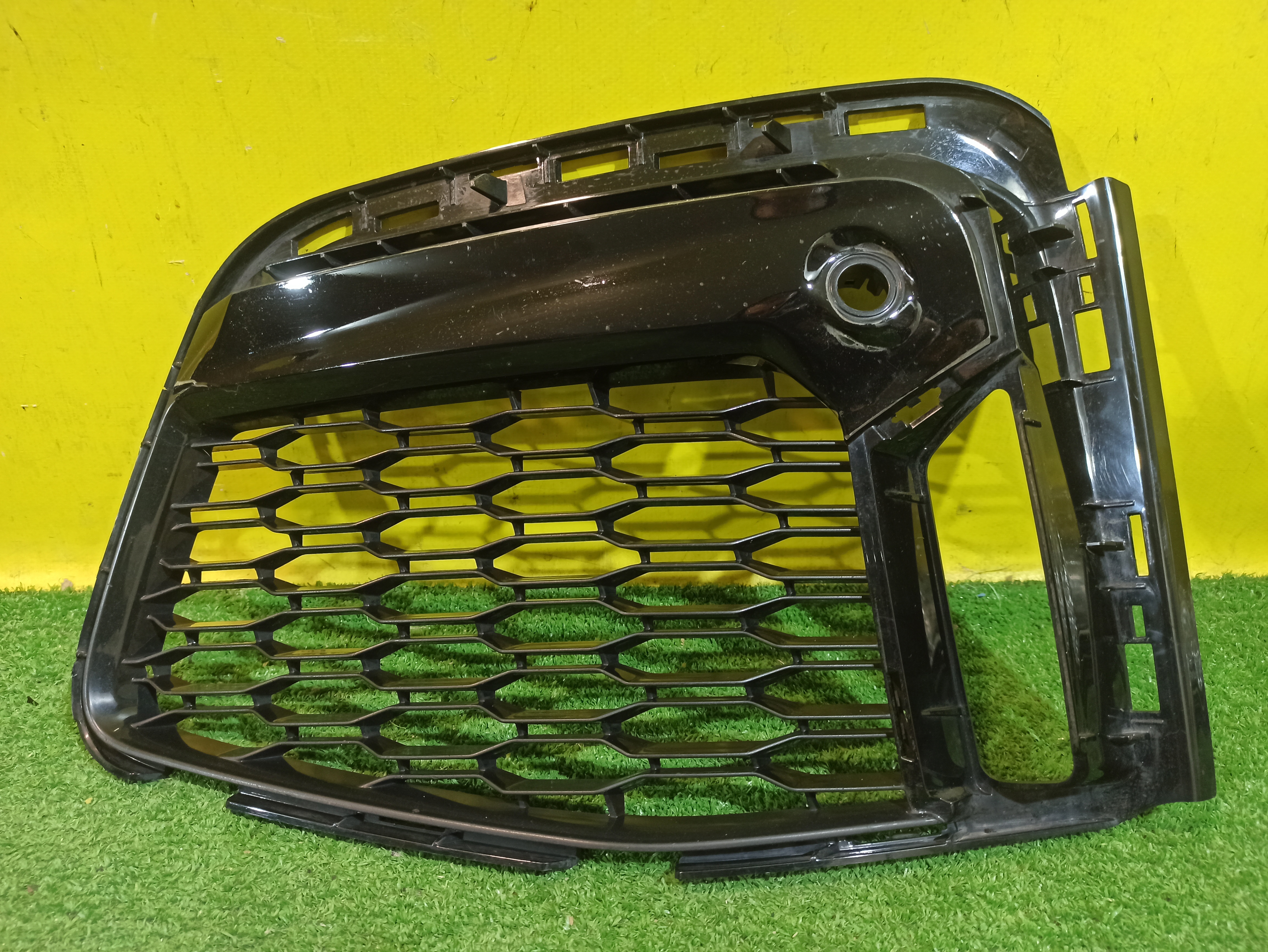 BMW 7 G11/G12 2019 для Решетка в бампер левая