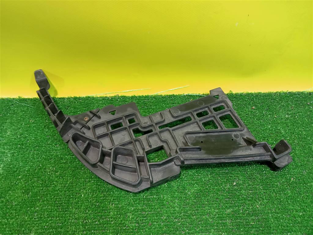 Hyundai Tucson (JM) 2004 для Кронштейн переднего бампера левый