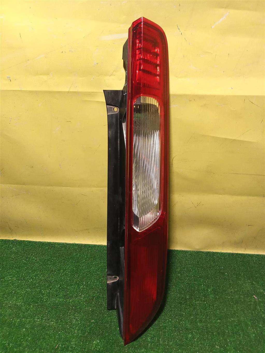 Ford Focus II 2005 для Фонарь задний правый