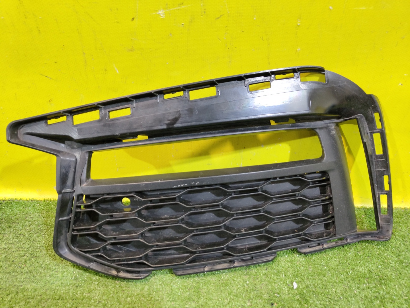 BMW 5 G30 2016 для Рамка противотуманой фары левой