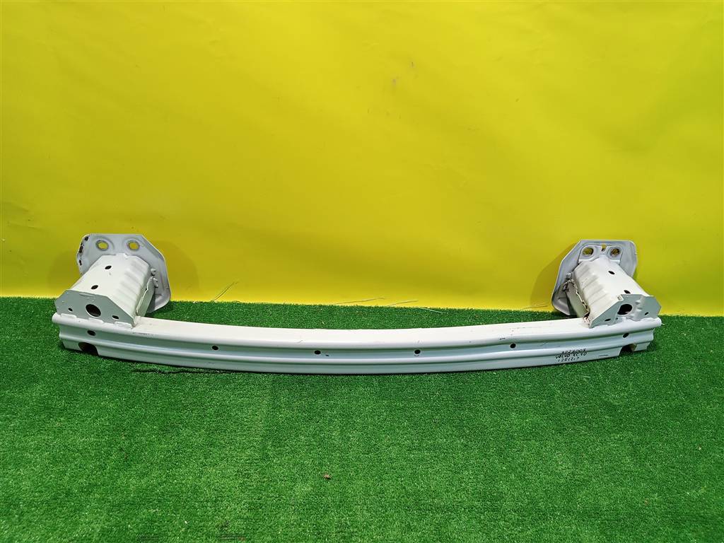 Volvo XC40 2017 для Усилитель заднего бампера