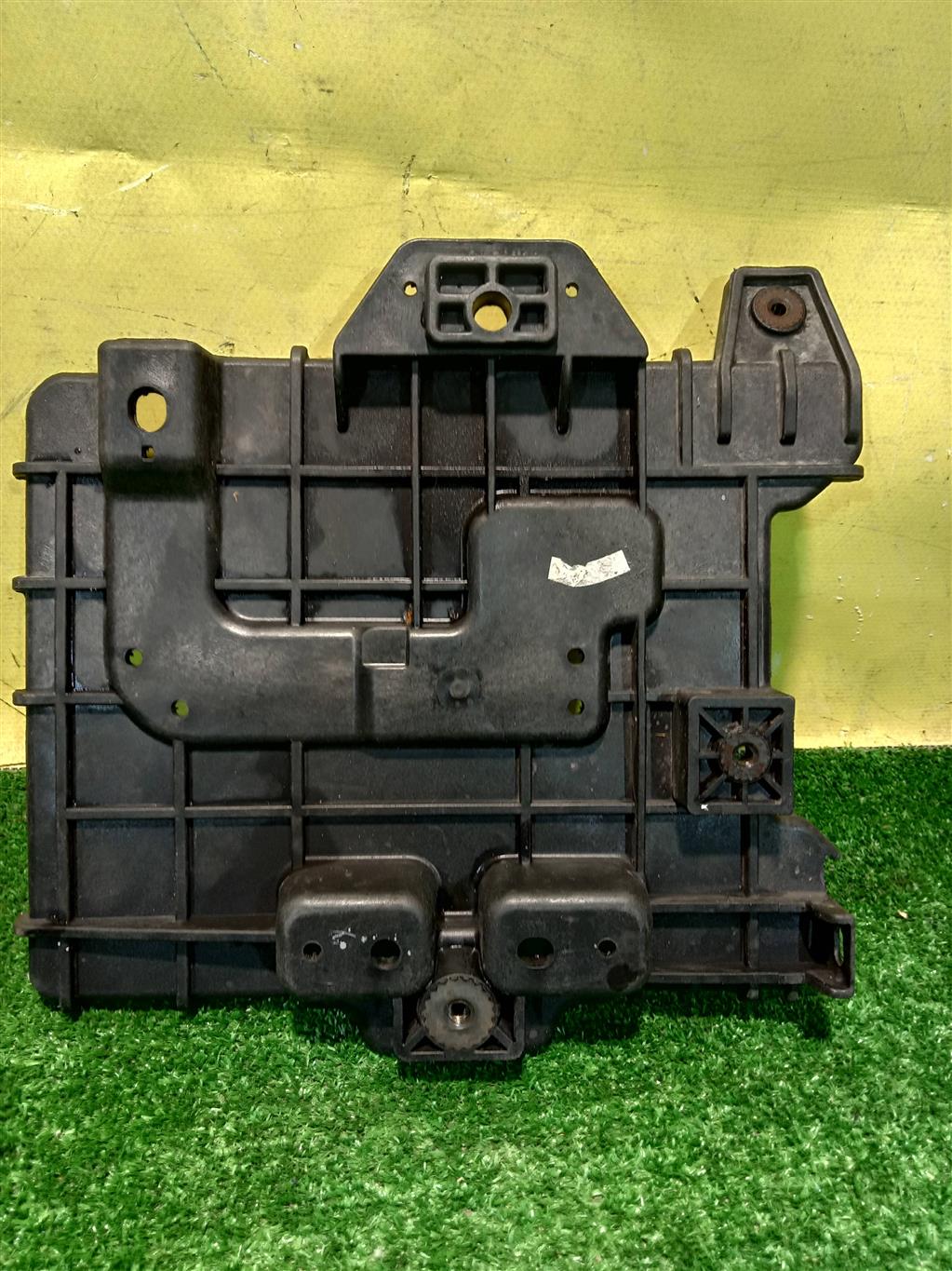 Hyundai Solaris 2010 для Площадка АКБ