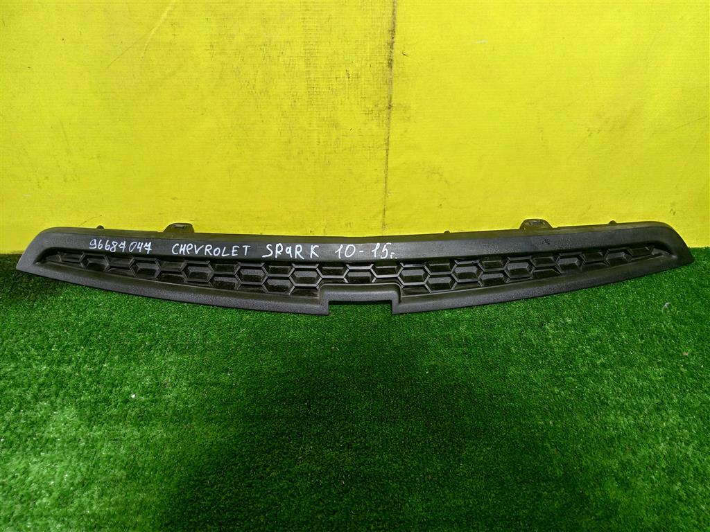 Chevrolet Spark 2010 для Решетка радиатора