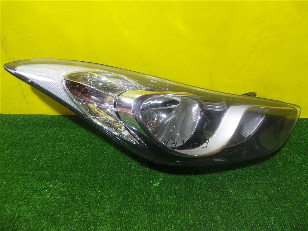 Hyundai Elantra (MD) 2010 для Фара правая