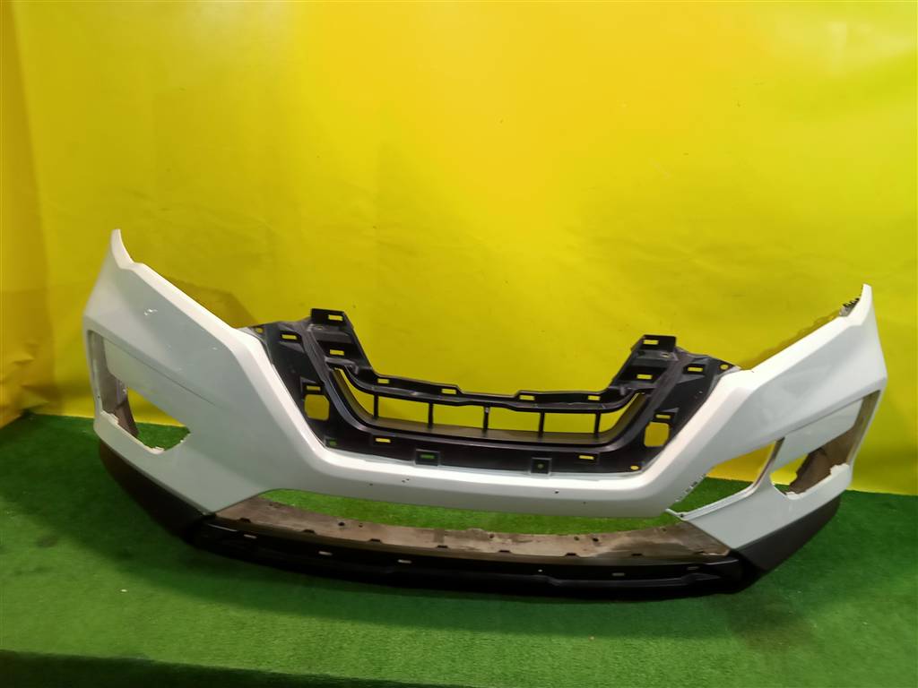 Nissan X-Trail (T32) 2018 для Бампер передний