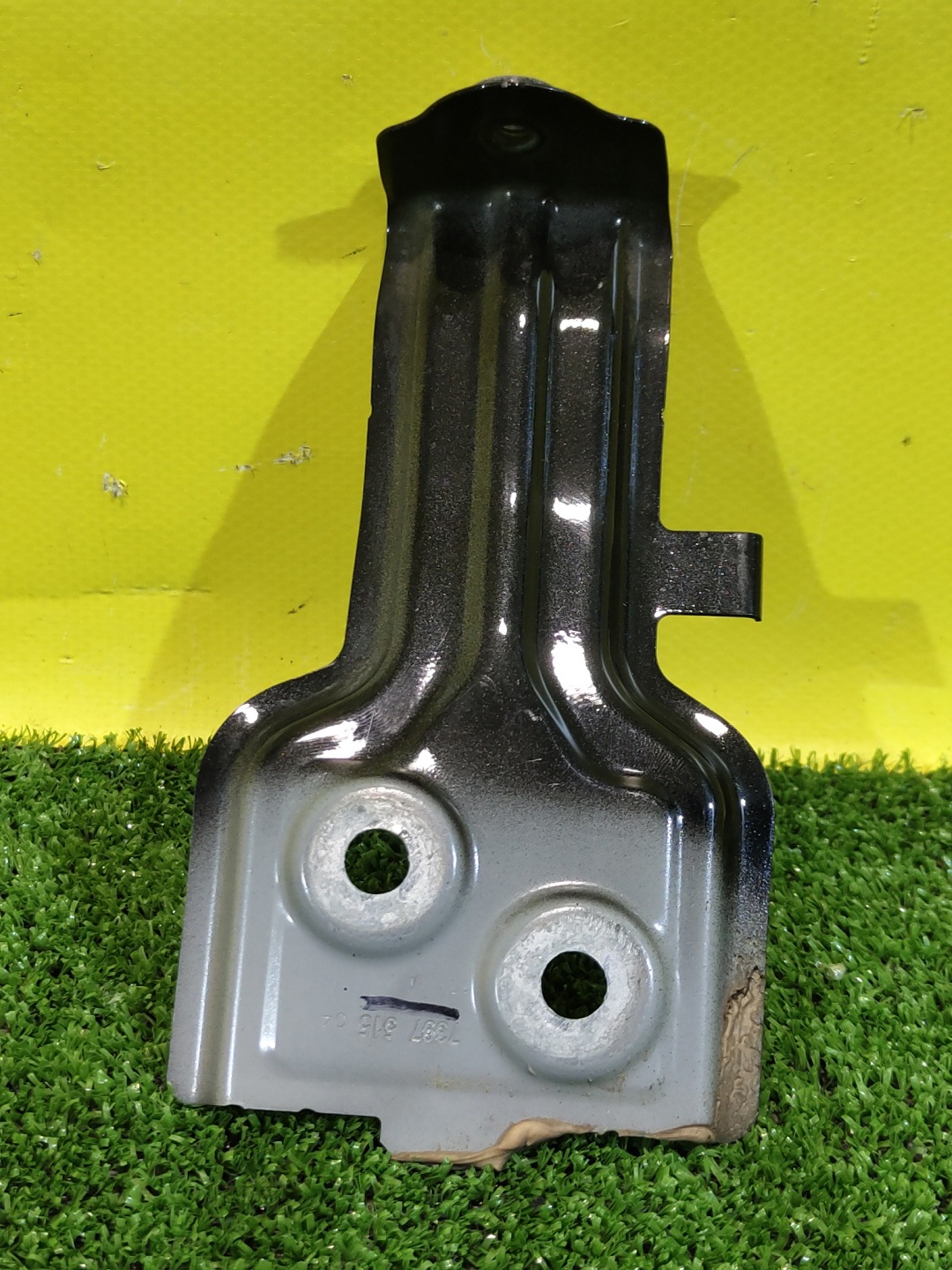 BMW X3 G01 2017 для Кронштейн крепления крыла