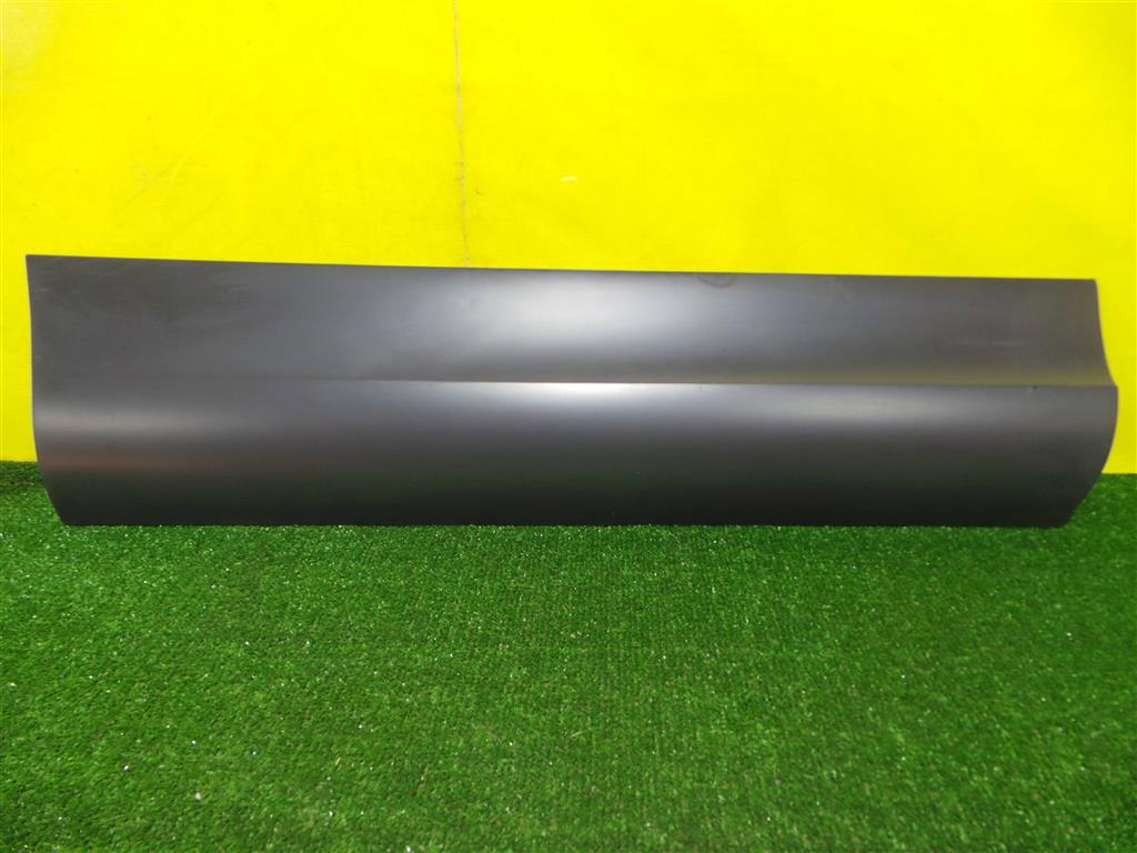 Audi Q7 (4L) 2005 для Накладка двери задней правой