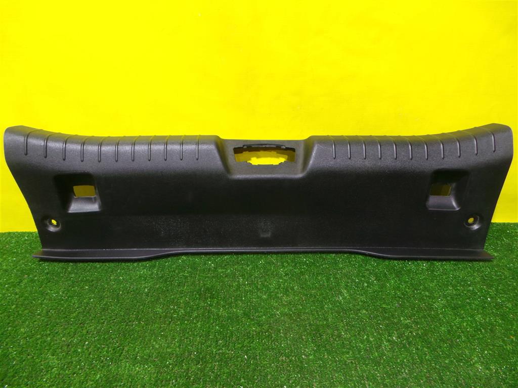 Kia Ceed ED 2006 для Накладка замка багажника