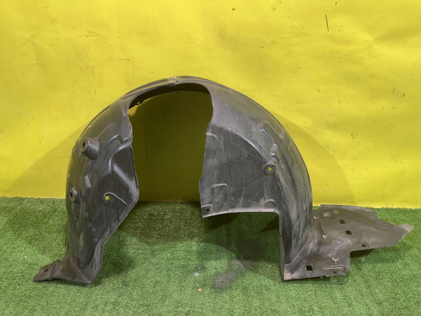 Changan Alsvin 2018 для Локер передний левый