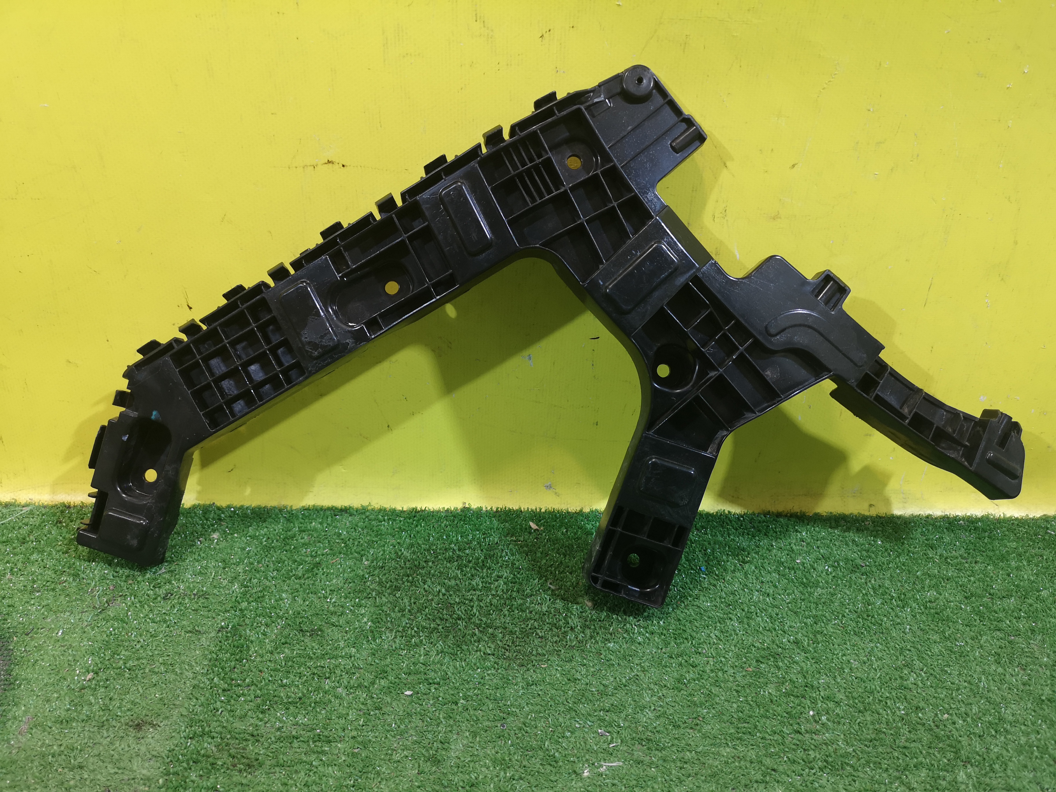 Geely  Monjaro (KX-11) 2022 для Кронштейн заднего бампера правый