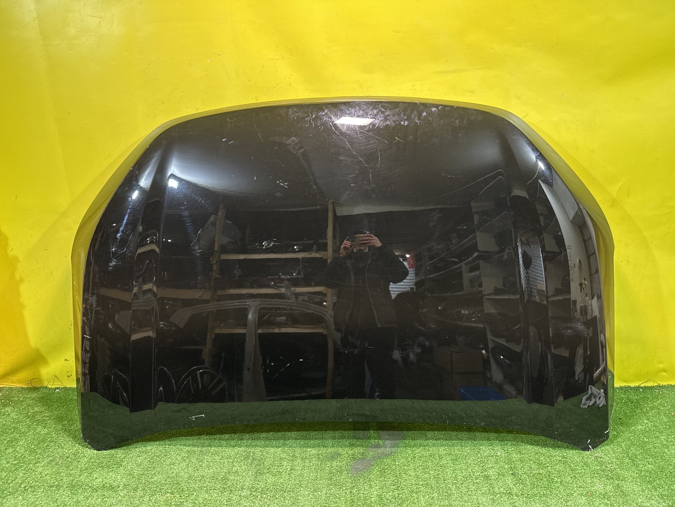 МОСКВИЧ  3 2022 для Капот