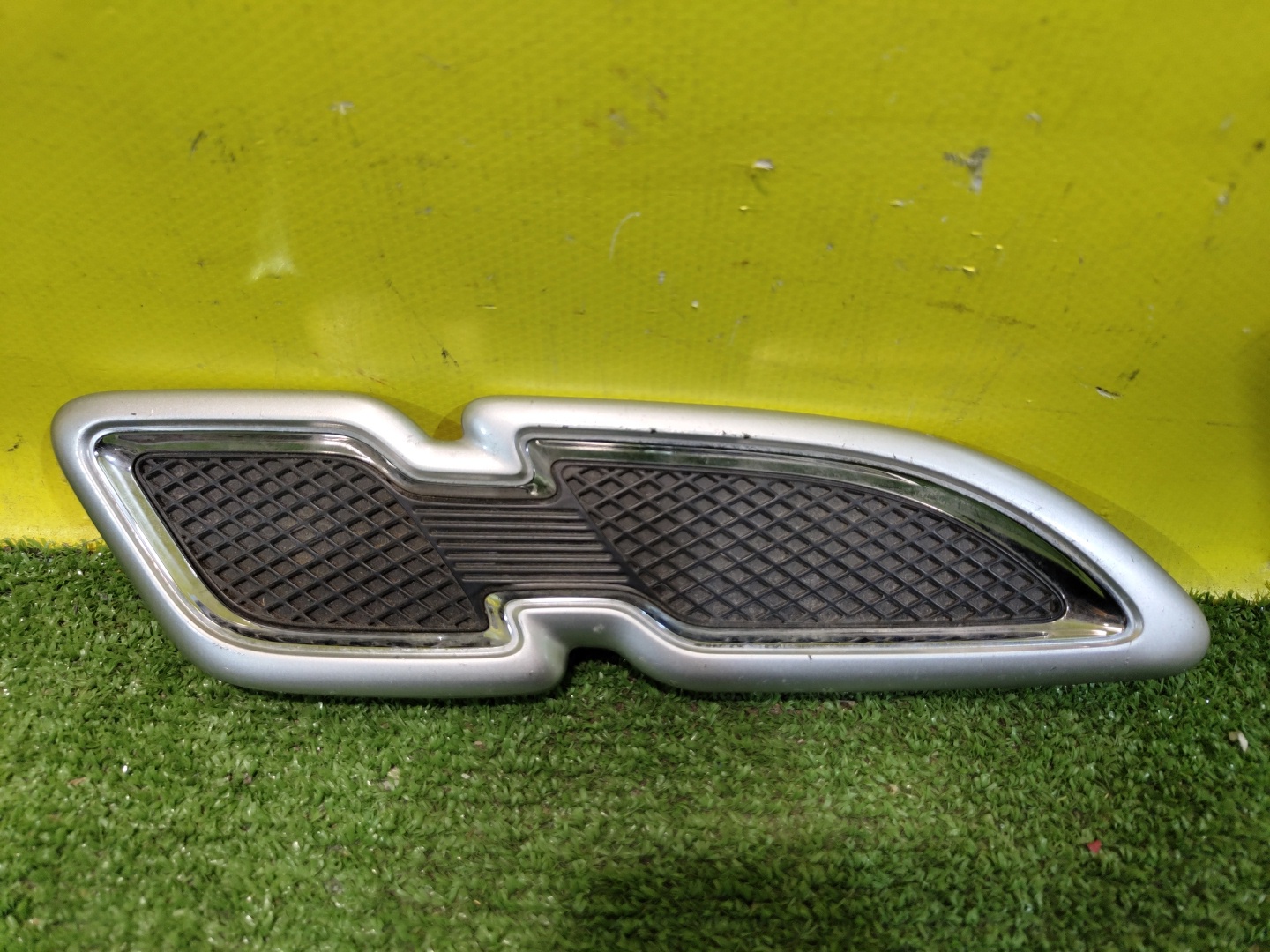 Kia Quoris KH 2012 для Накладка крыла переднего левого