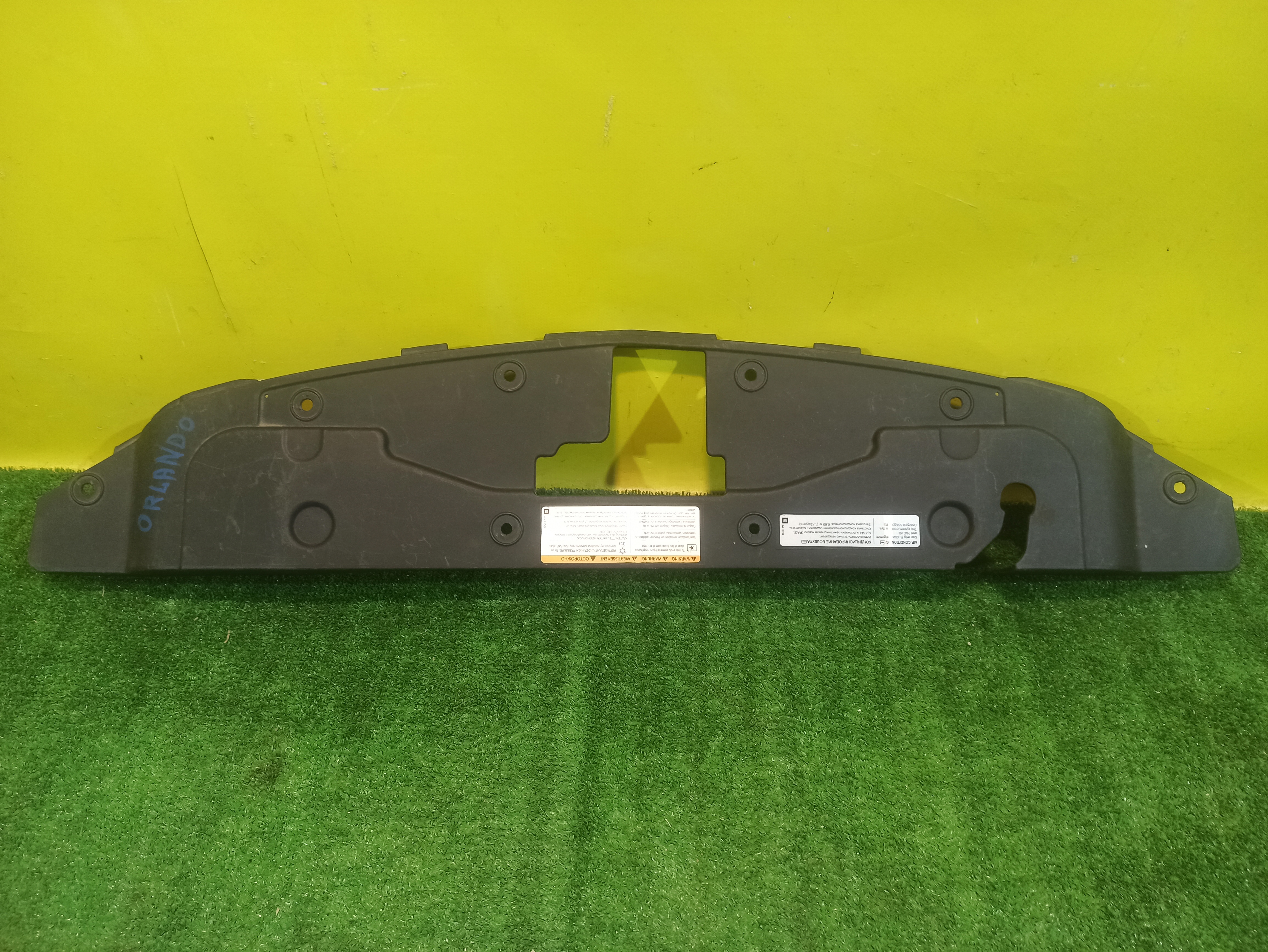 Chevrolet Orlando 2009 для Кожух замка капота