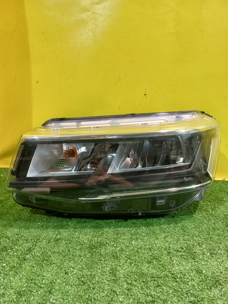 Volkswagen  Taos 2020 для Фара левая LED