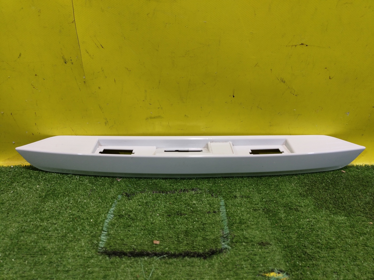 Lada Granta FL 2018- для Накладка крышки багажника