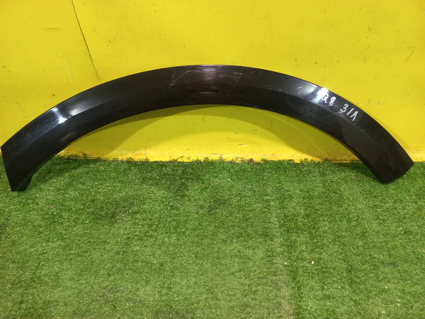 Audi Q8 2019 для Арка заднего крыла левая