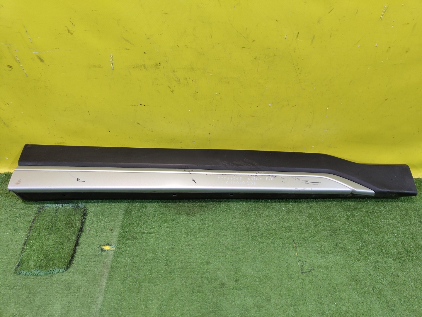 Subaru Forester (S14) 2018 для Накладка двери передней правой