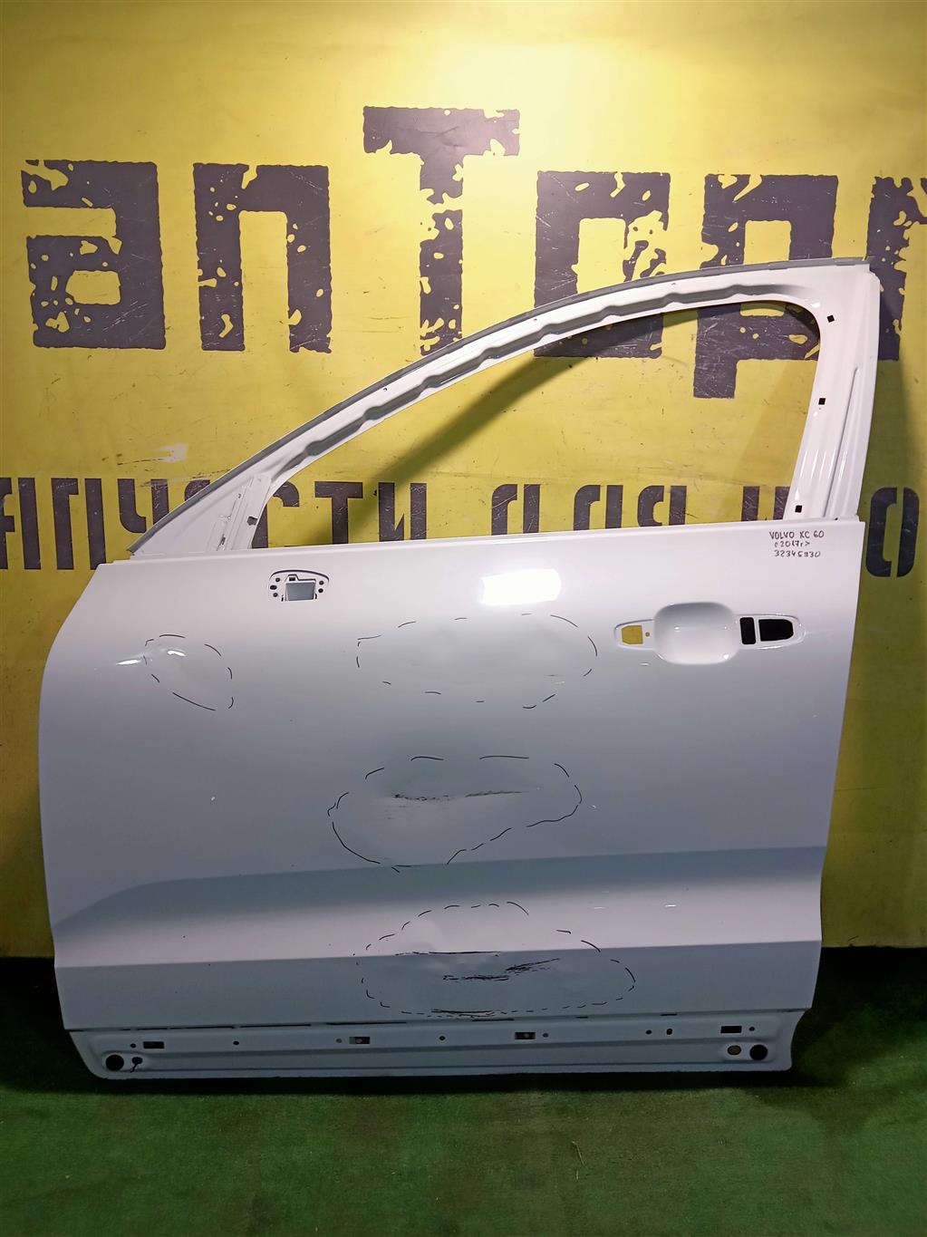 Volvo XC60 2017 для Дверь передняя левая