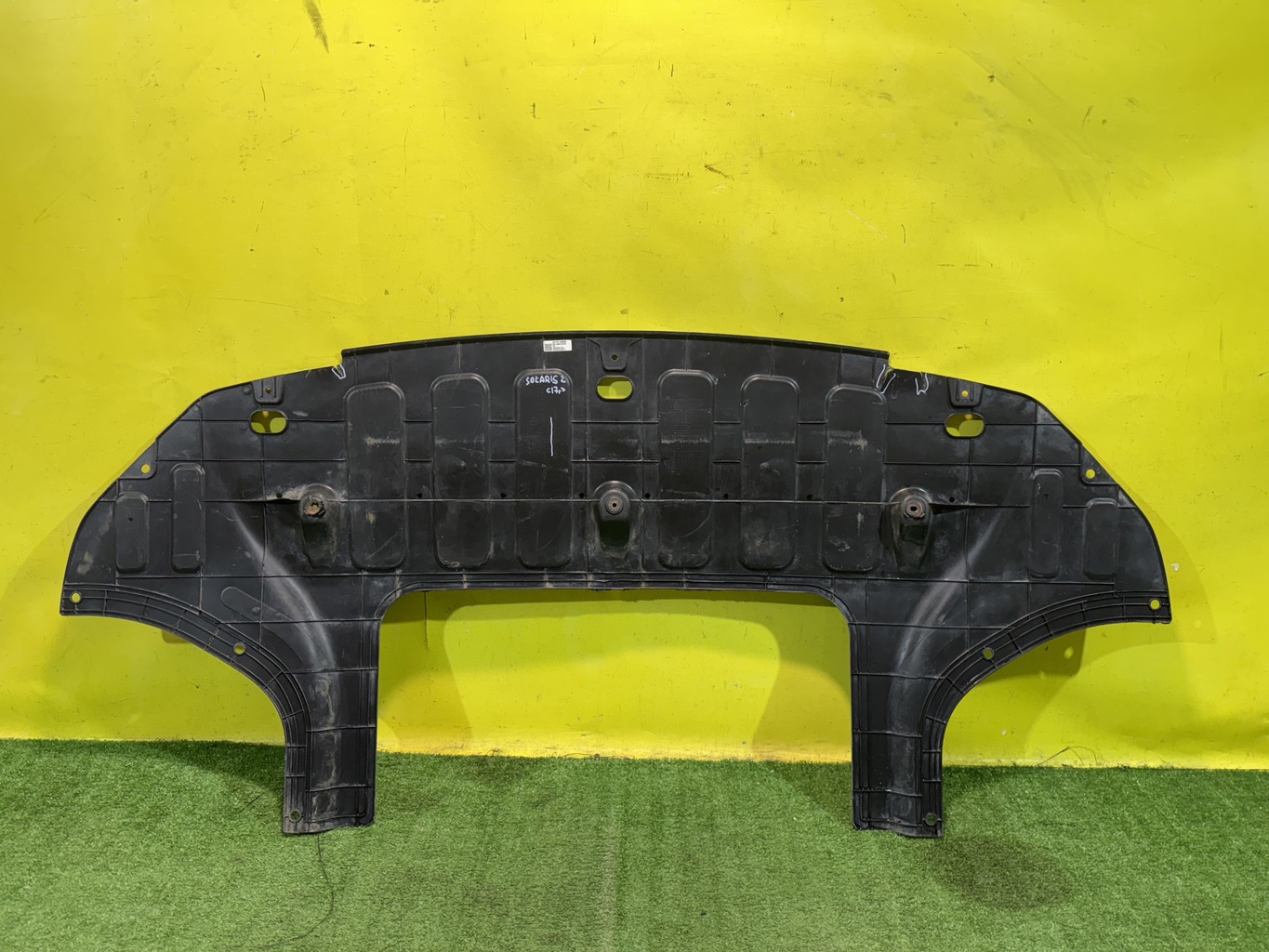 Hyundai Solaris 2017 для Пыльник двигателя