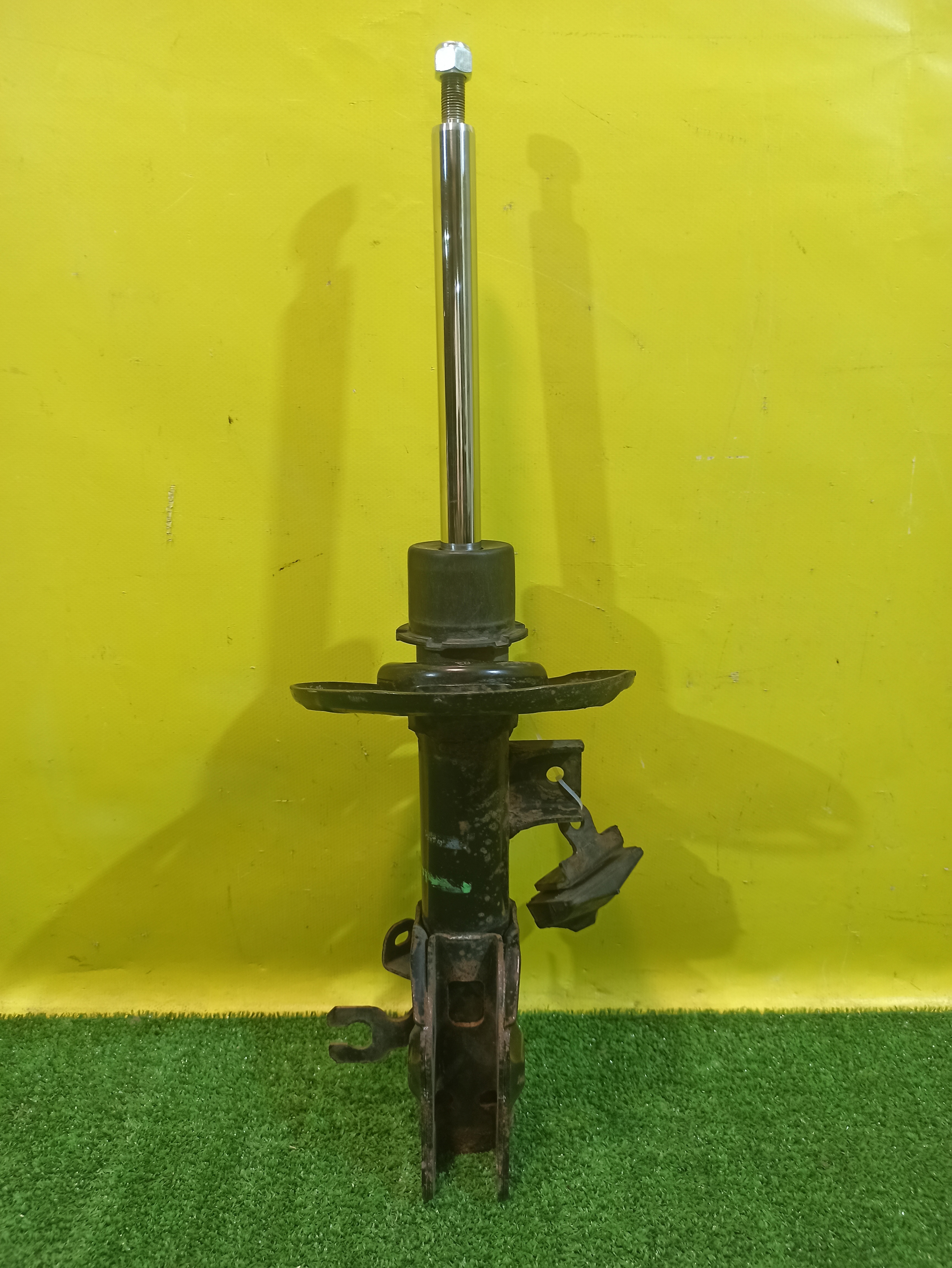 Mazda 6 GJ 2012 для Амортизатор передний левый