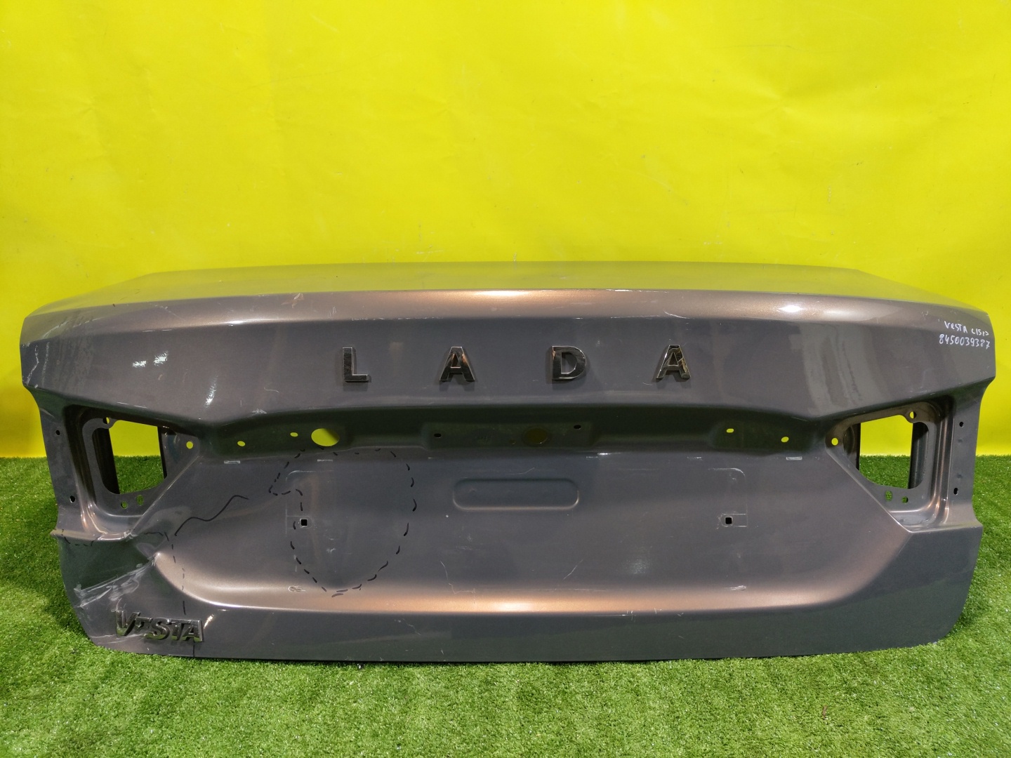 Lada Vesta 2015- для Крышка багажника