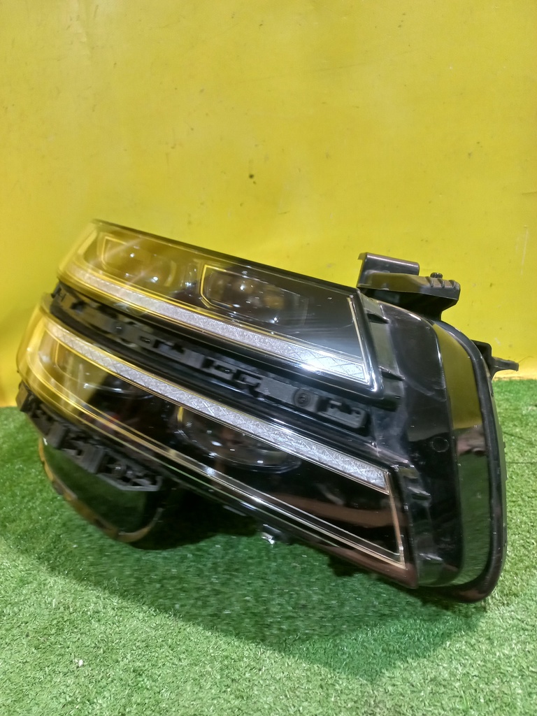 Genesis G80 (RG3) 2020- для Фара правая LED