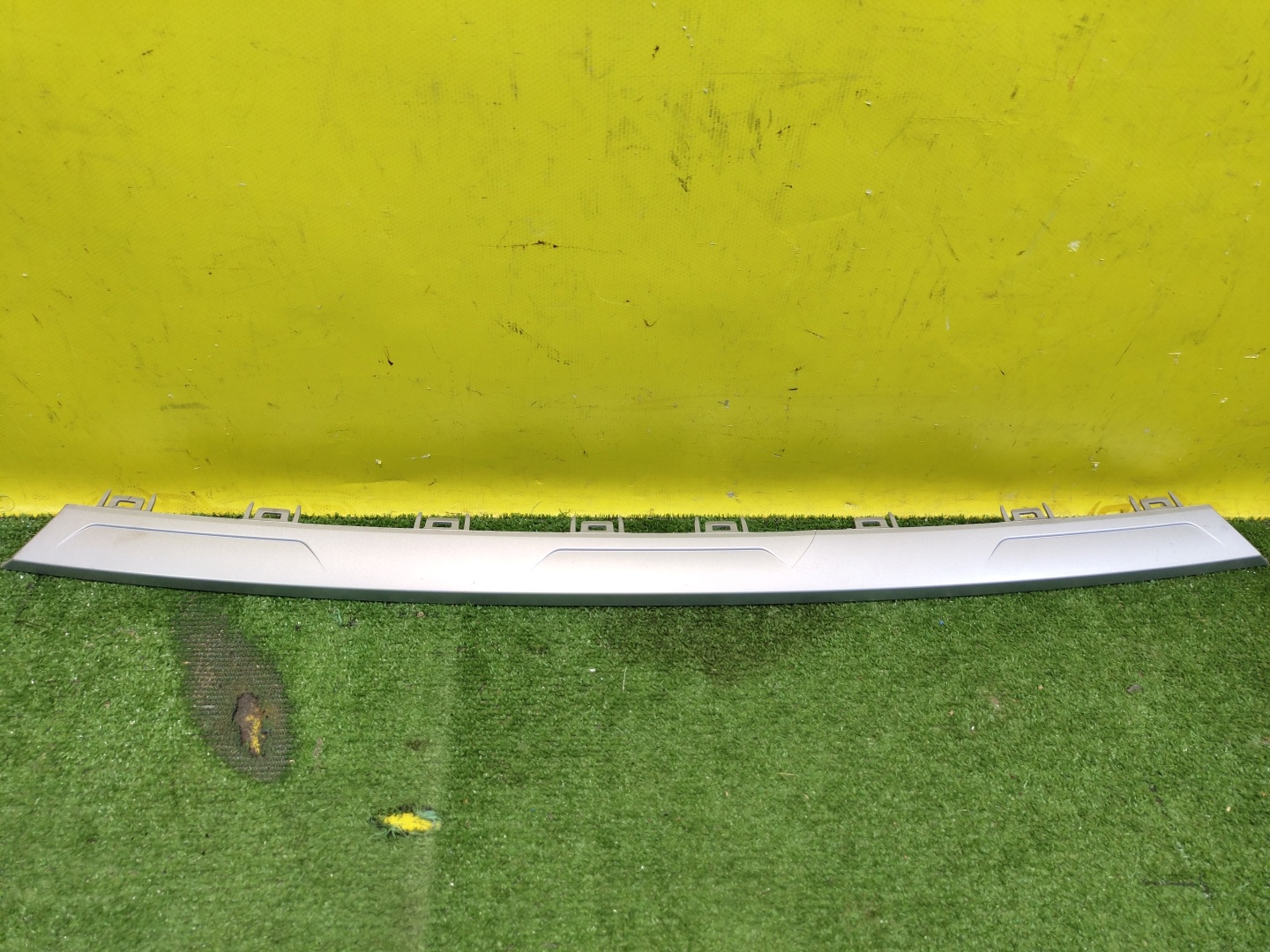 Haval (Хавал) M6 2021 для Молдинг переднего бампера