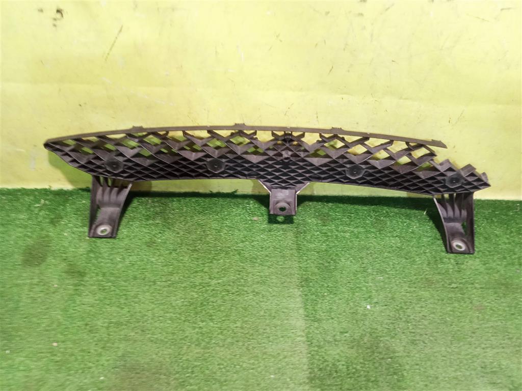 Volkswagen  Touareg NF 2010 для Кронштейн переднего бампера