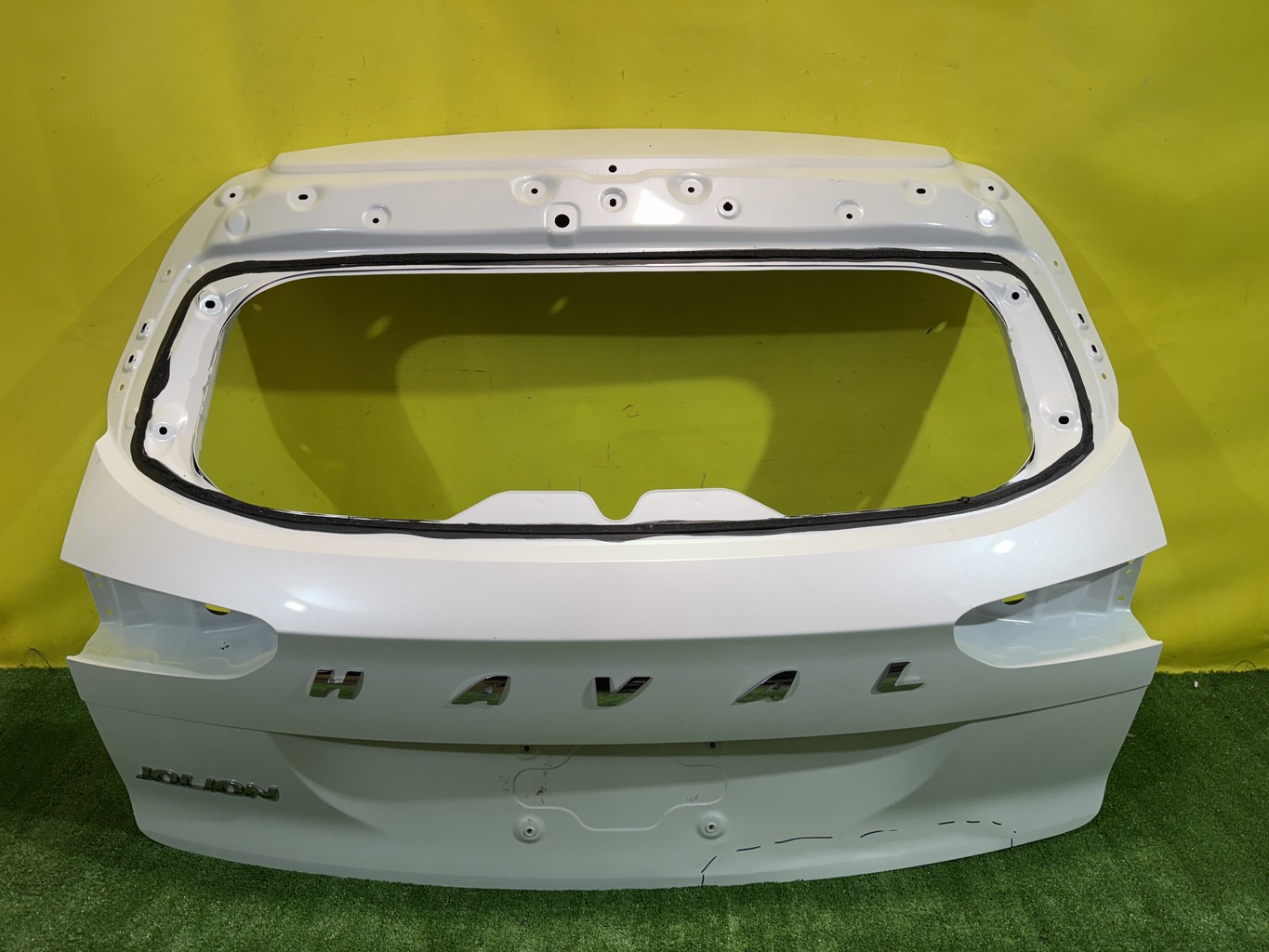Haval (Хавал) Jolion 2020 для Дверь багажника