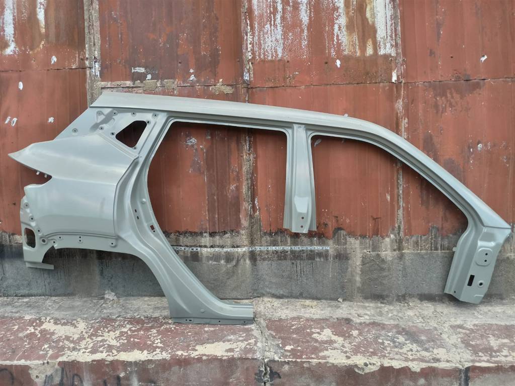 МОСКВИЧ  3 2022 для Боковина кузова правая