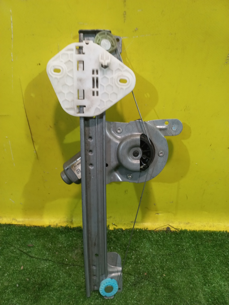 Renault Logan 2005  для Стеклоподъемник электр. передний левый