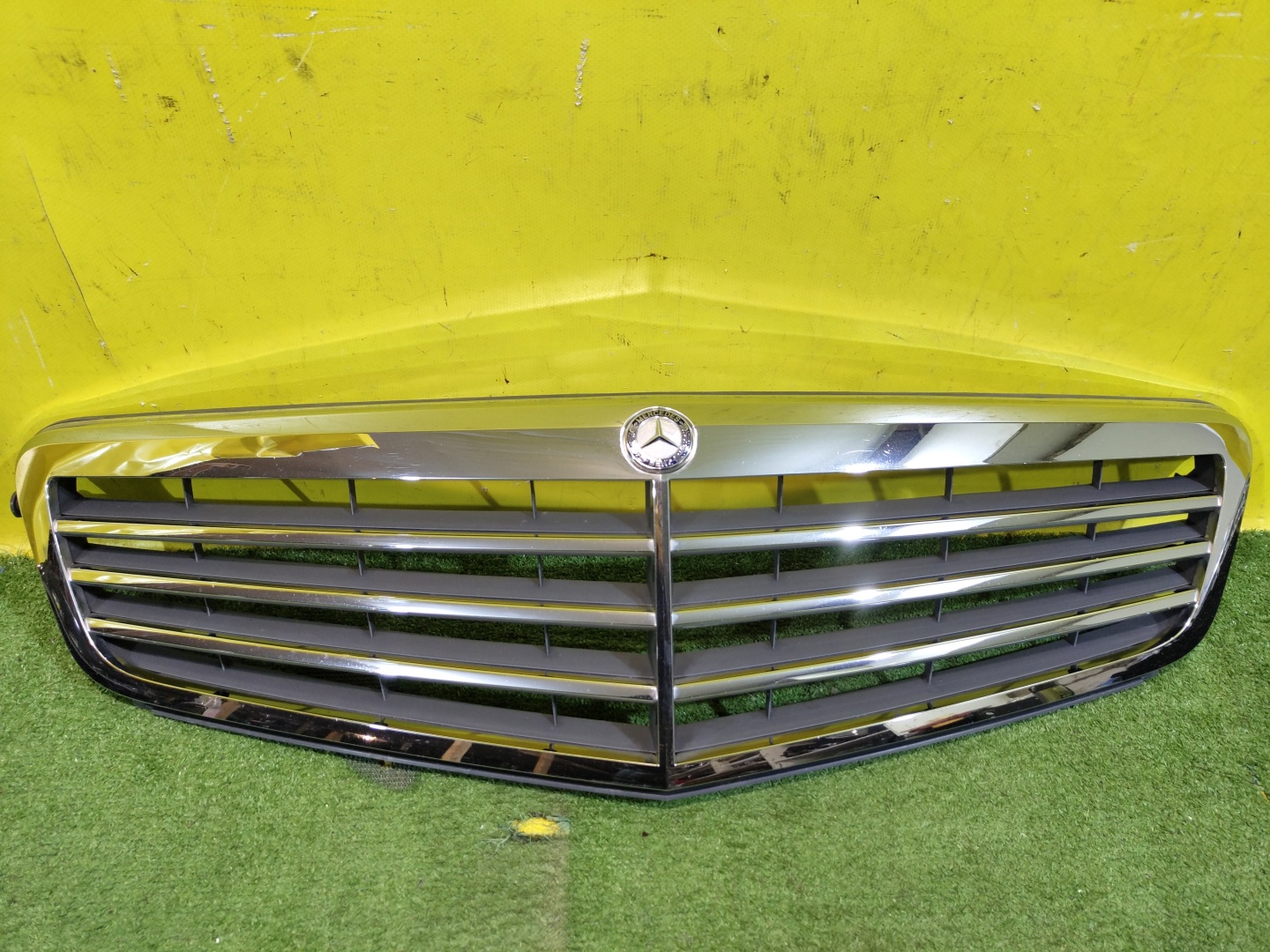 MERСEDES BENZ C-Class (W204) 2007 для Решетка радиатора