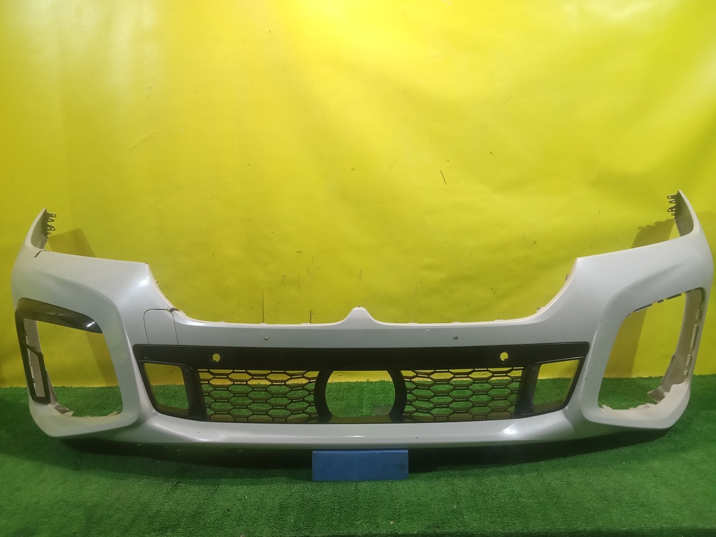 BMW 7 G11/G12 2019 для Бампер передний