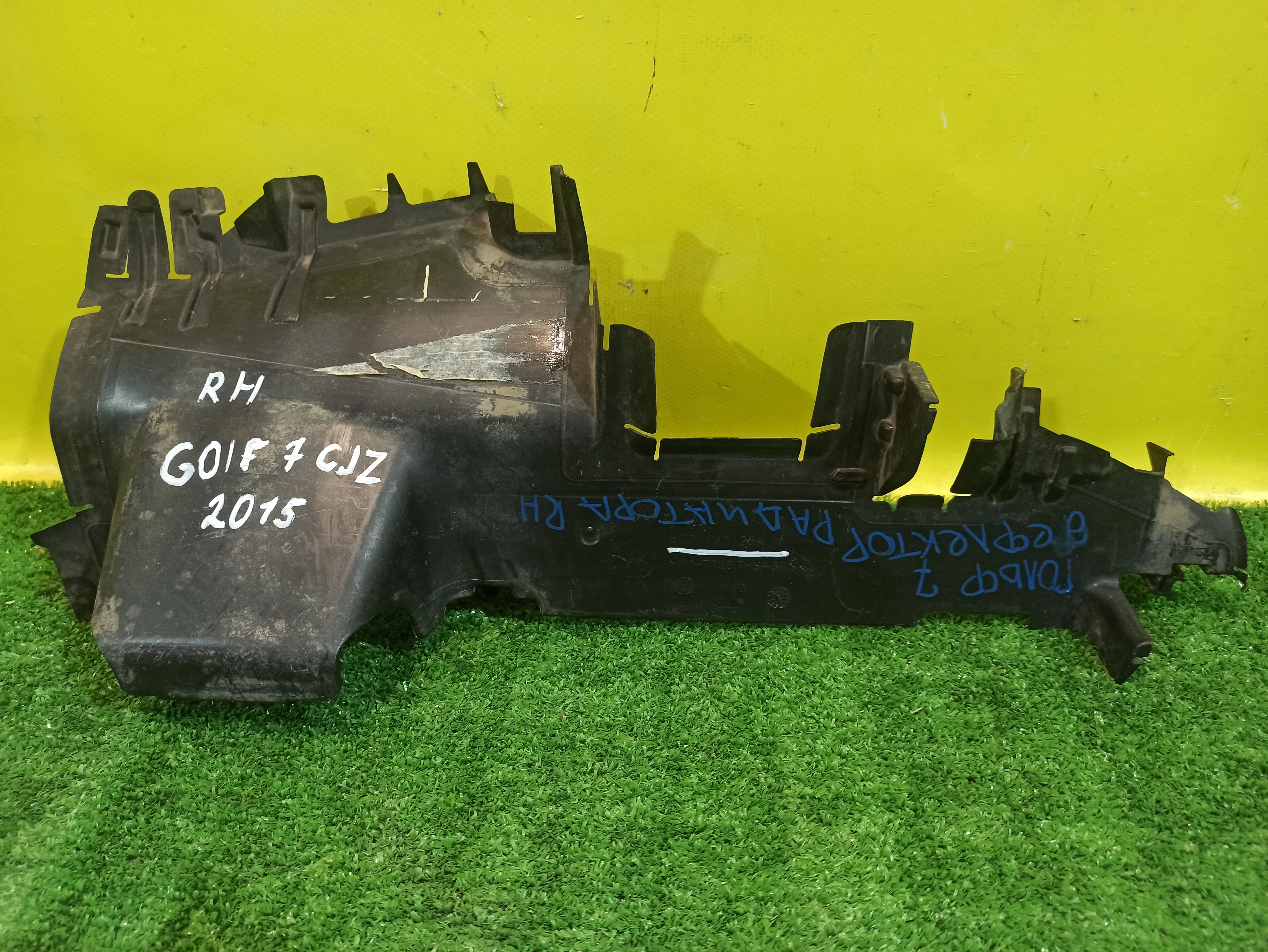 Volkswagen  Golf VII 2012 для Дефлектор радиатора