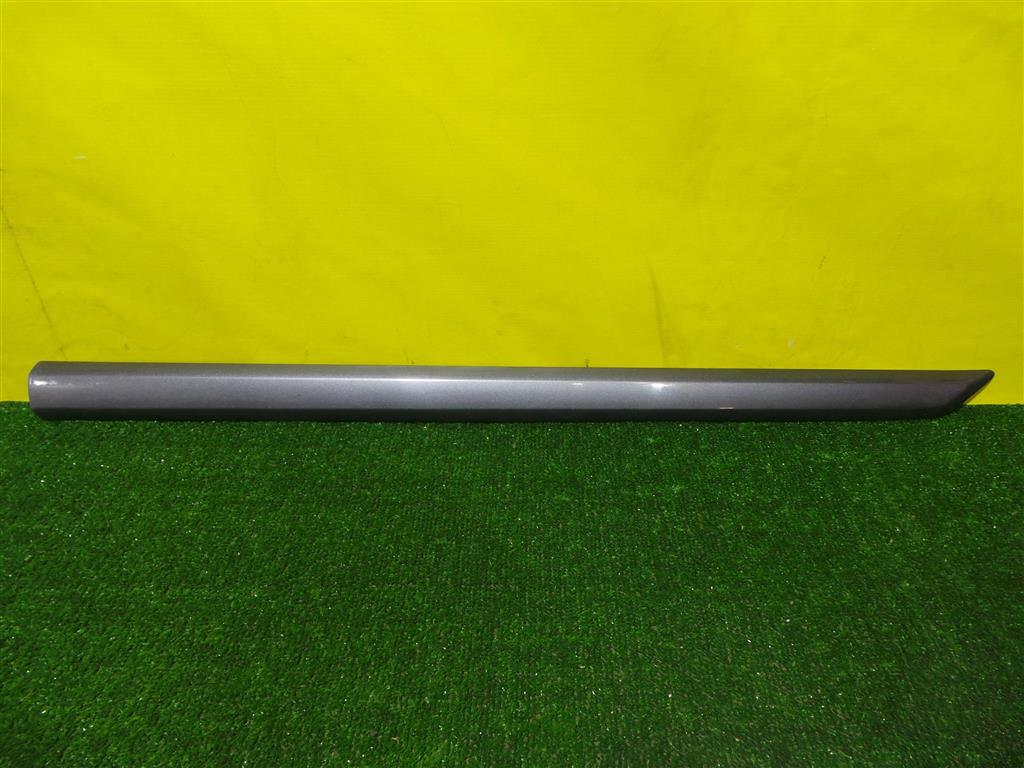 Skoda  Yeti 2009 для Молдинг передней левой двери