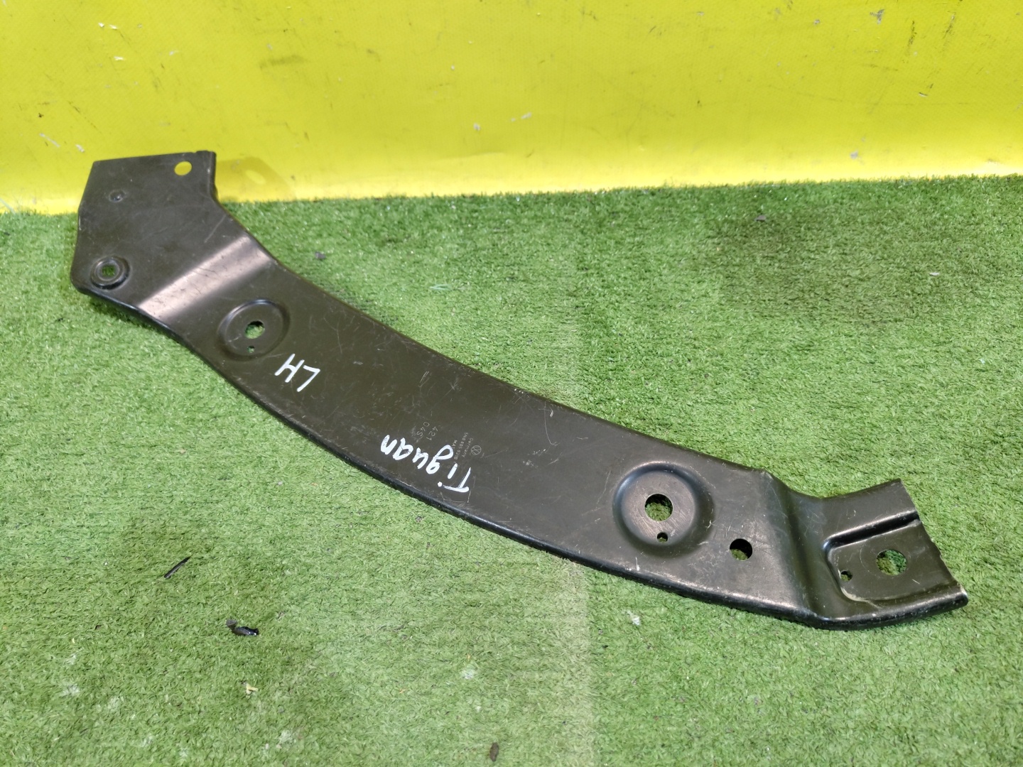 Volkswagen  Tiguan NF 2011 для Элемент передней панели