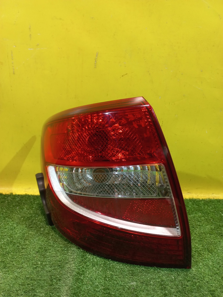 Lada Granta 2011- для Фонарь задний левый