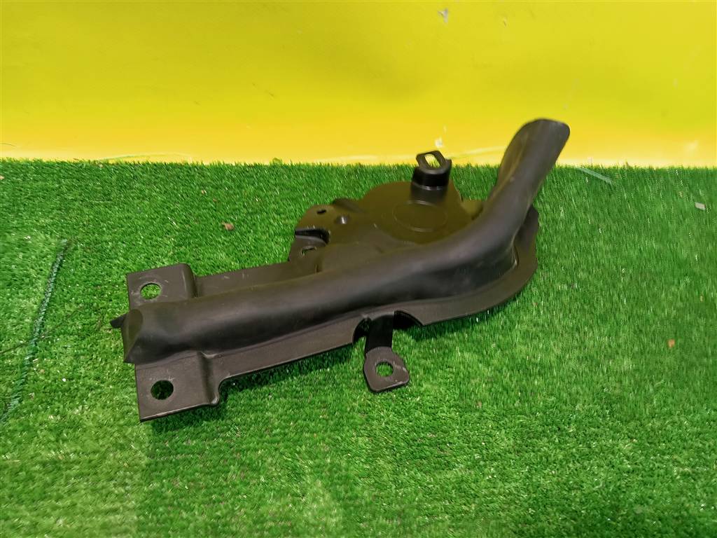 BMW 3 G20 2019 для Уплотнитель капота