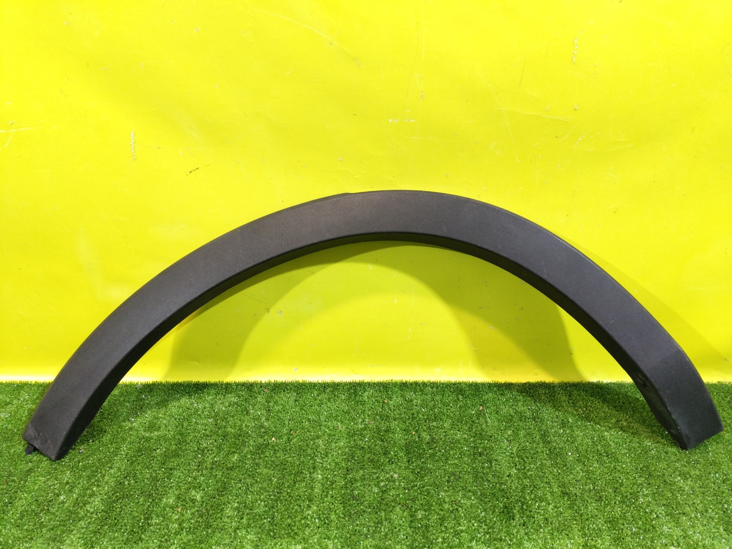 Volvo XC40 2017 для Арка заднего крыла правая