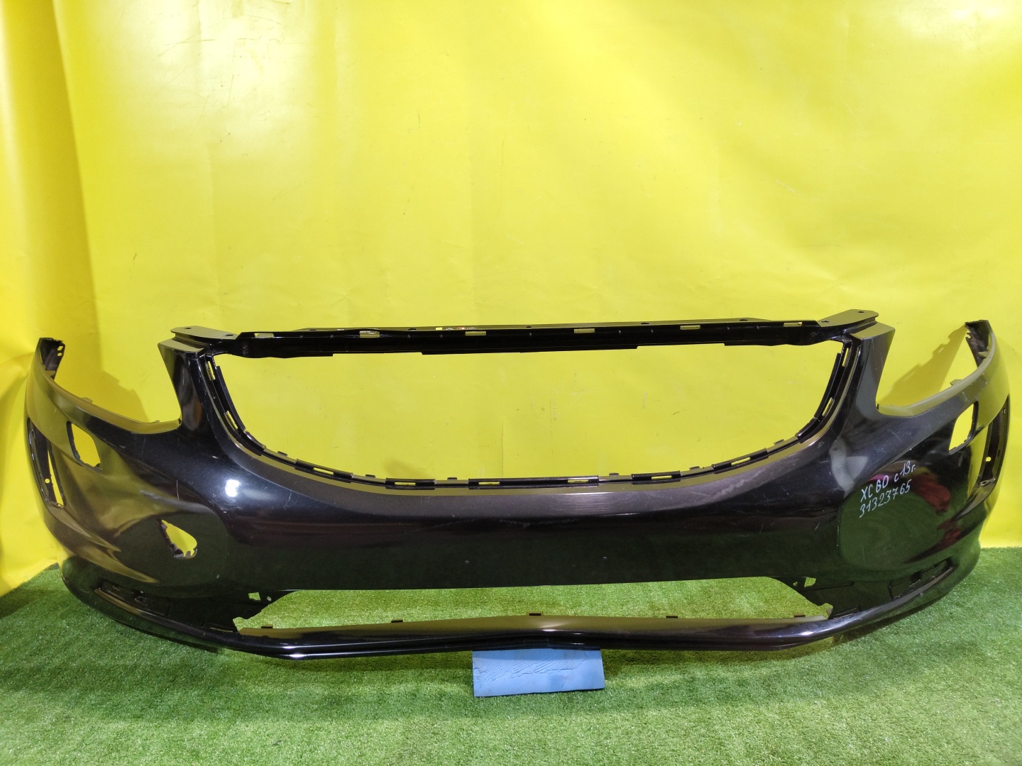 Volvo XC60 2013 для Бампер передний